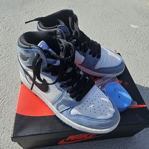 Nike Women's High-Top Sneakers - Black, White, Light Blue